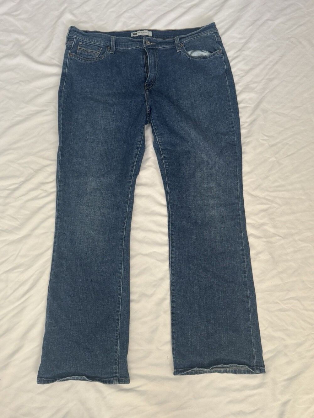 Levi's 515 Boot Cut Jeans Medium Wash Blue Denim Womens 16M Stretch